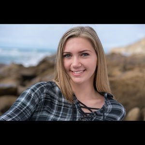 Meet your Posher, Olivia